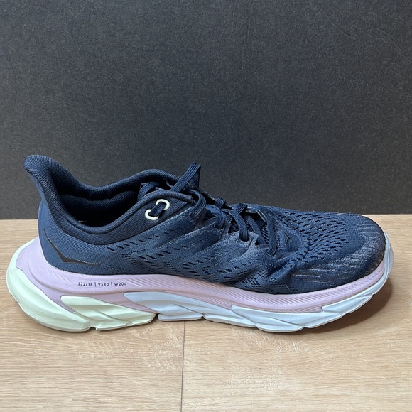 HOKA ONE ONE Clifton Edge Running Shoe Women Outer Space Orchid Hush SIZE 8 1/2 - Picture 7 of 12